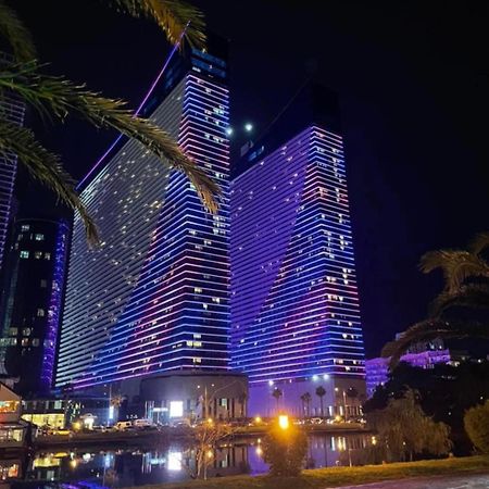 Downtown Centre In Batumi Aparthotel Orbi City In Батуми Екстериор снимка