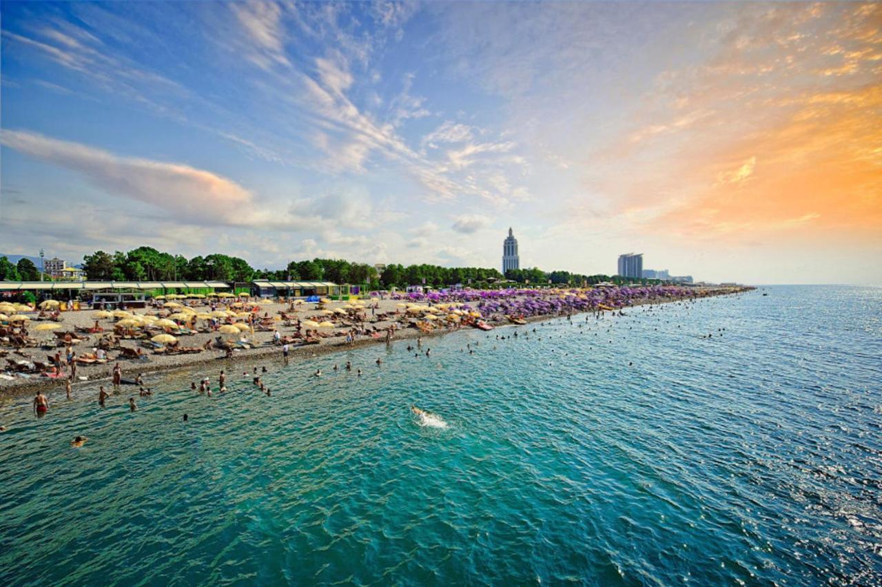 Downtown Centre In Batumi Aparthotel Orbi City In Батуми Екстериор снимка